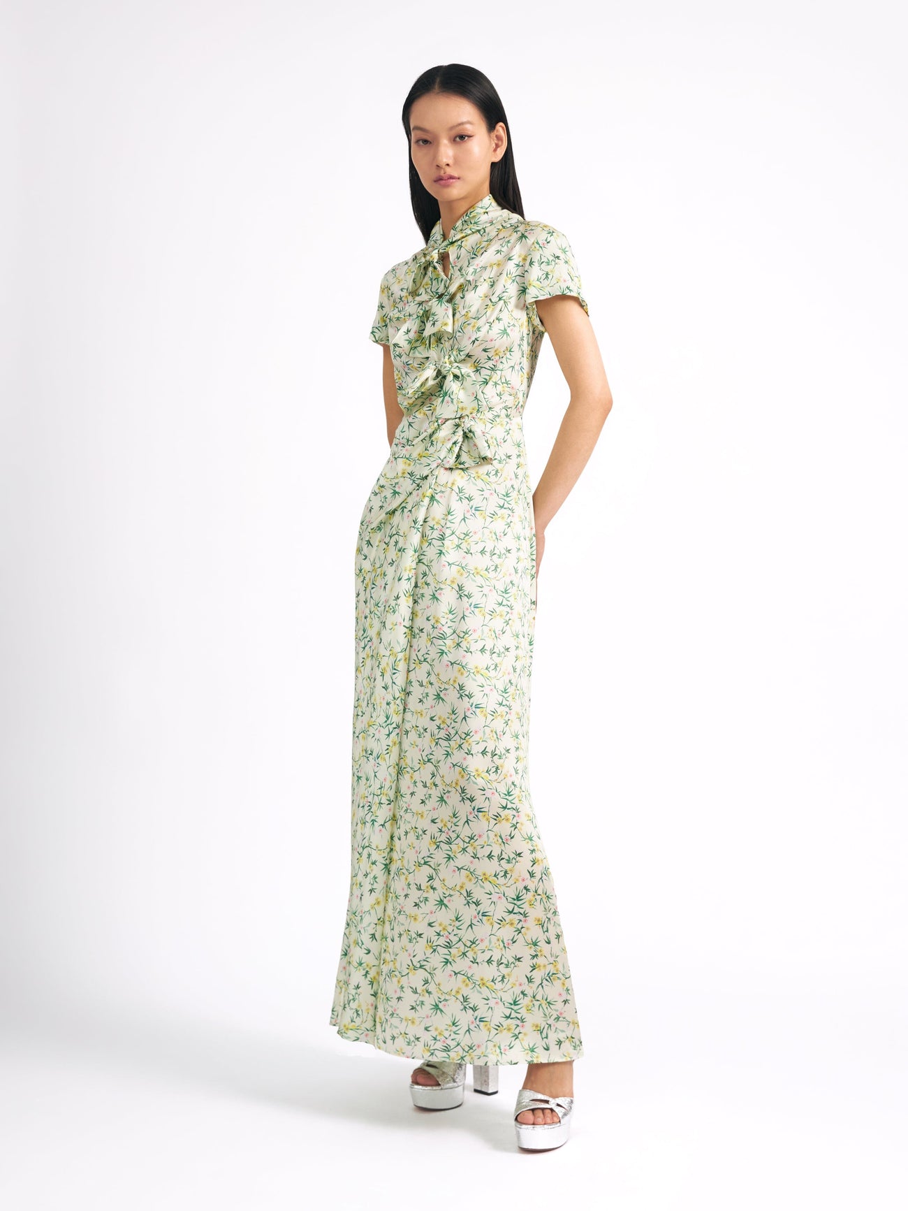 Load image into Gallery viewer, Kelly Dress in Tusk Springflowers