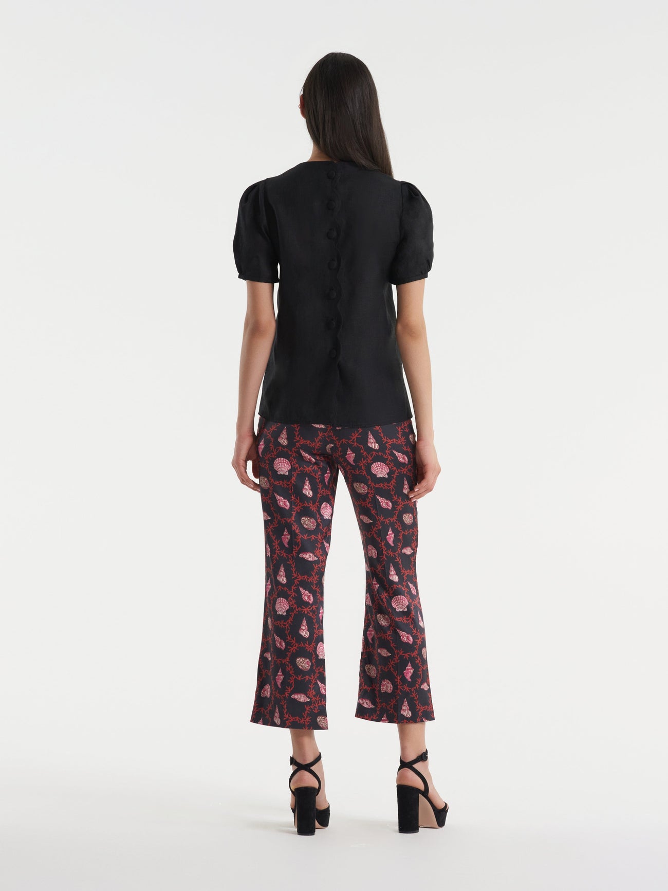 Load image into Gallery viewer, Marlowe B Top in Black Shell Embroidery