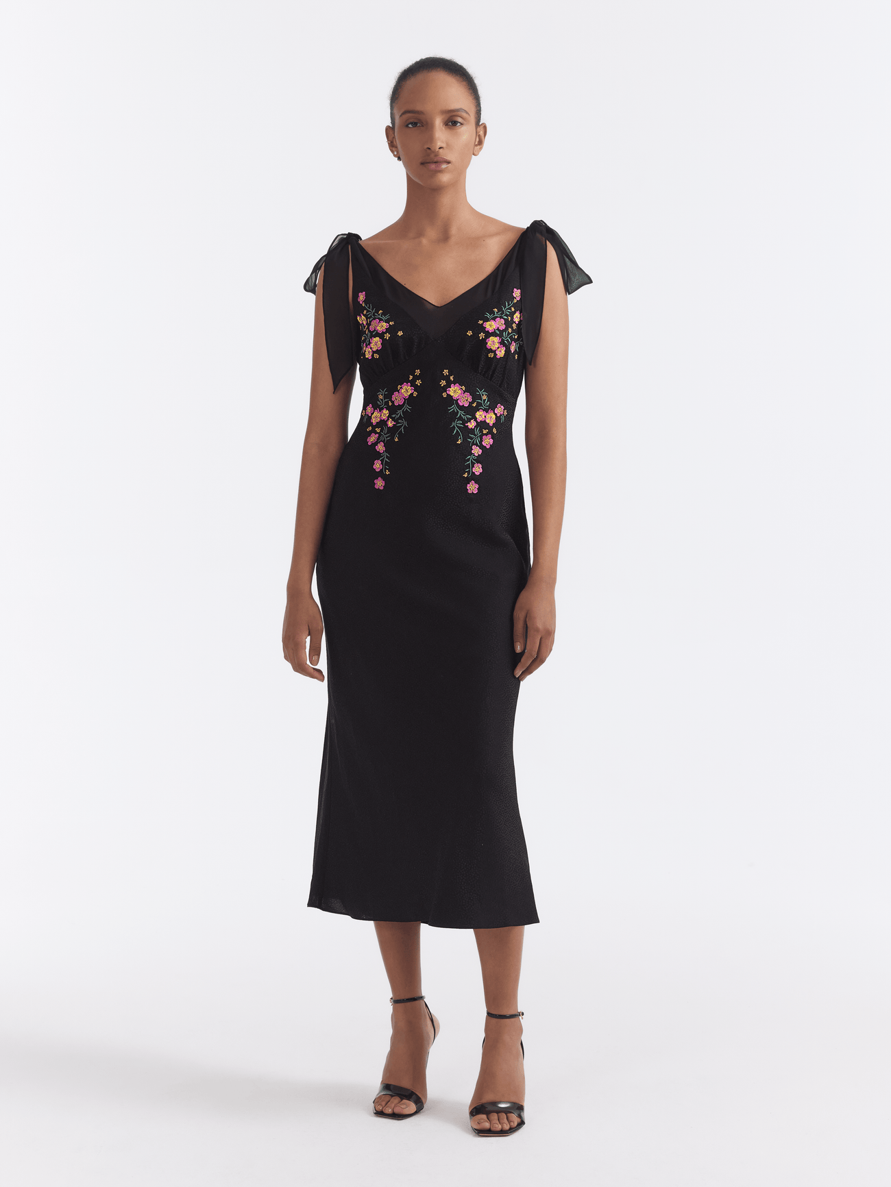 Load image into Gallery viewer, Amelie C Dress in Black Fireflower