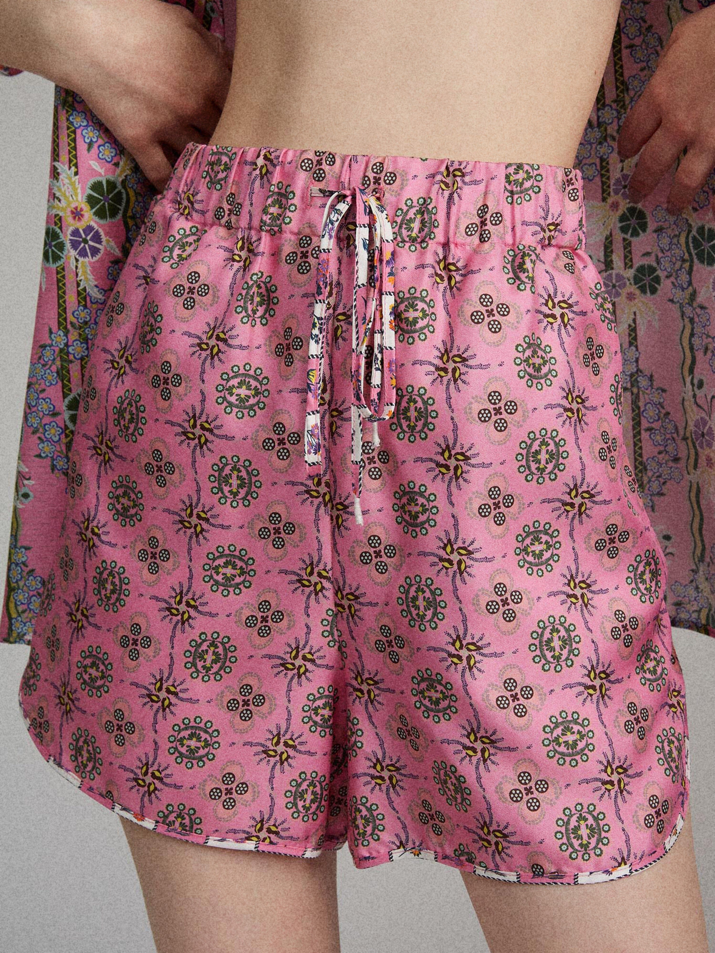 Paige Shorts in Thistle print