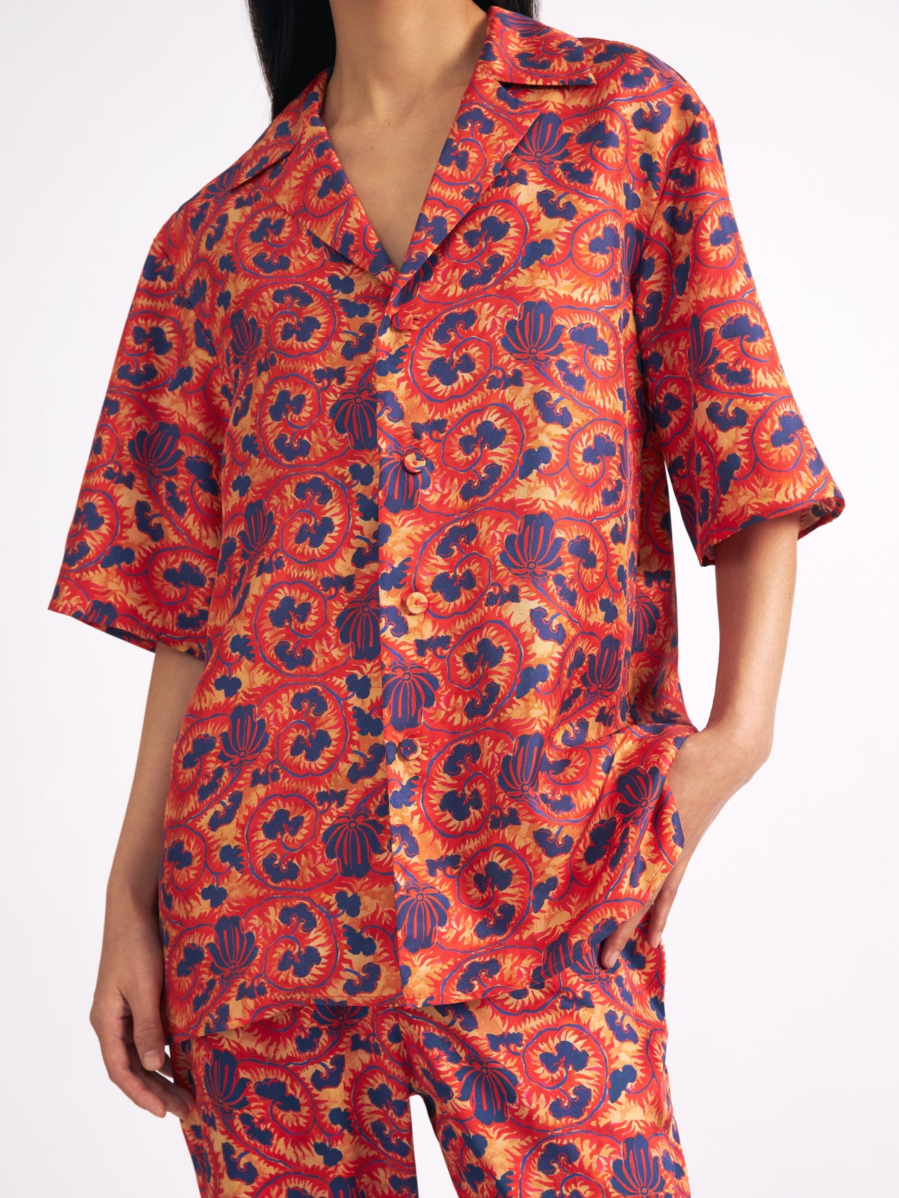 Load image into Gallery viewer, Unisex Dree Shirt in Harvest Coral