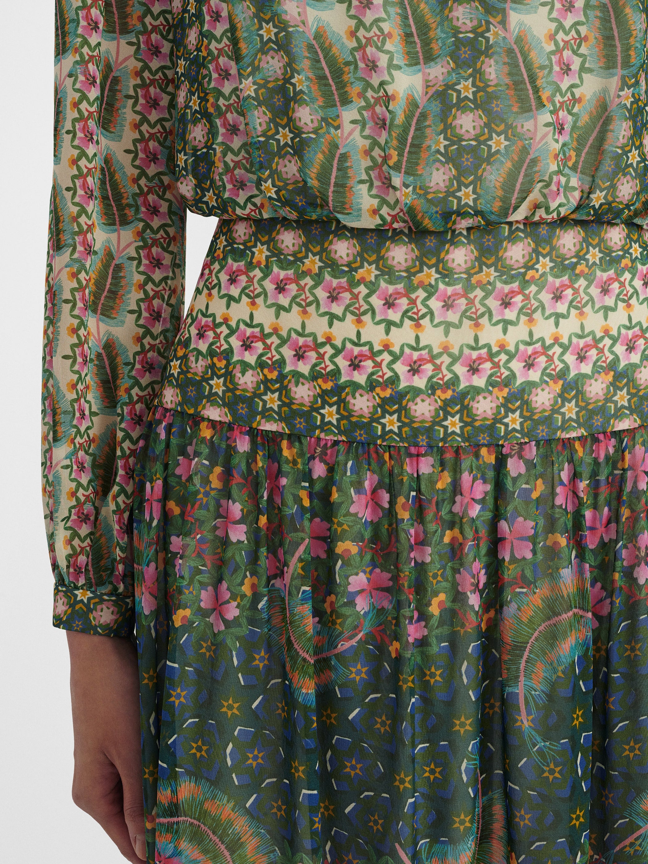 Isabel Dress in Sorrel Star print