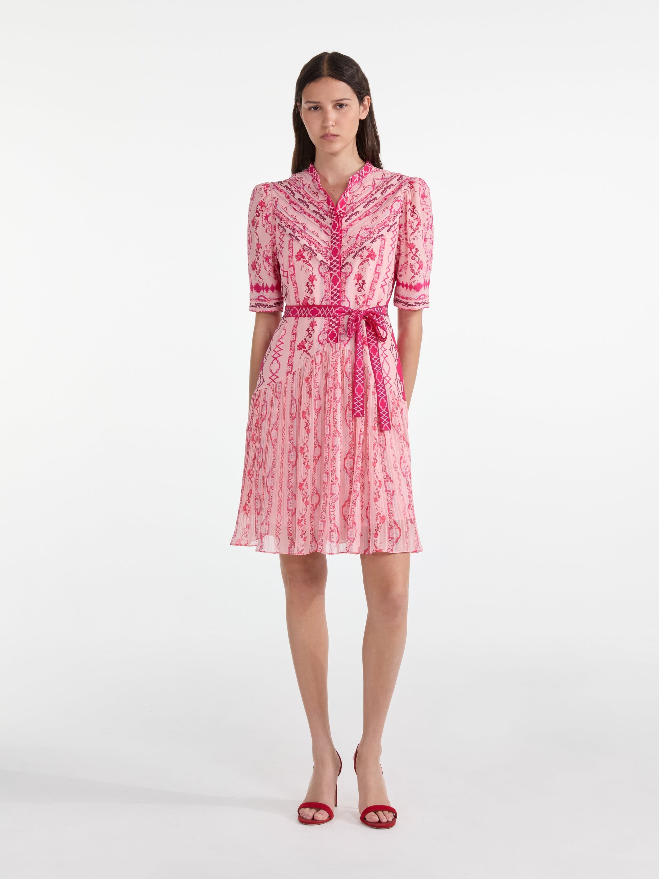 OUTLET ARCHIVE SALONI OUTLET ARCHIVE SALONI