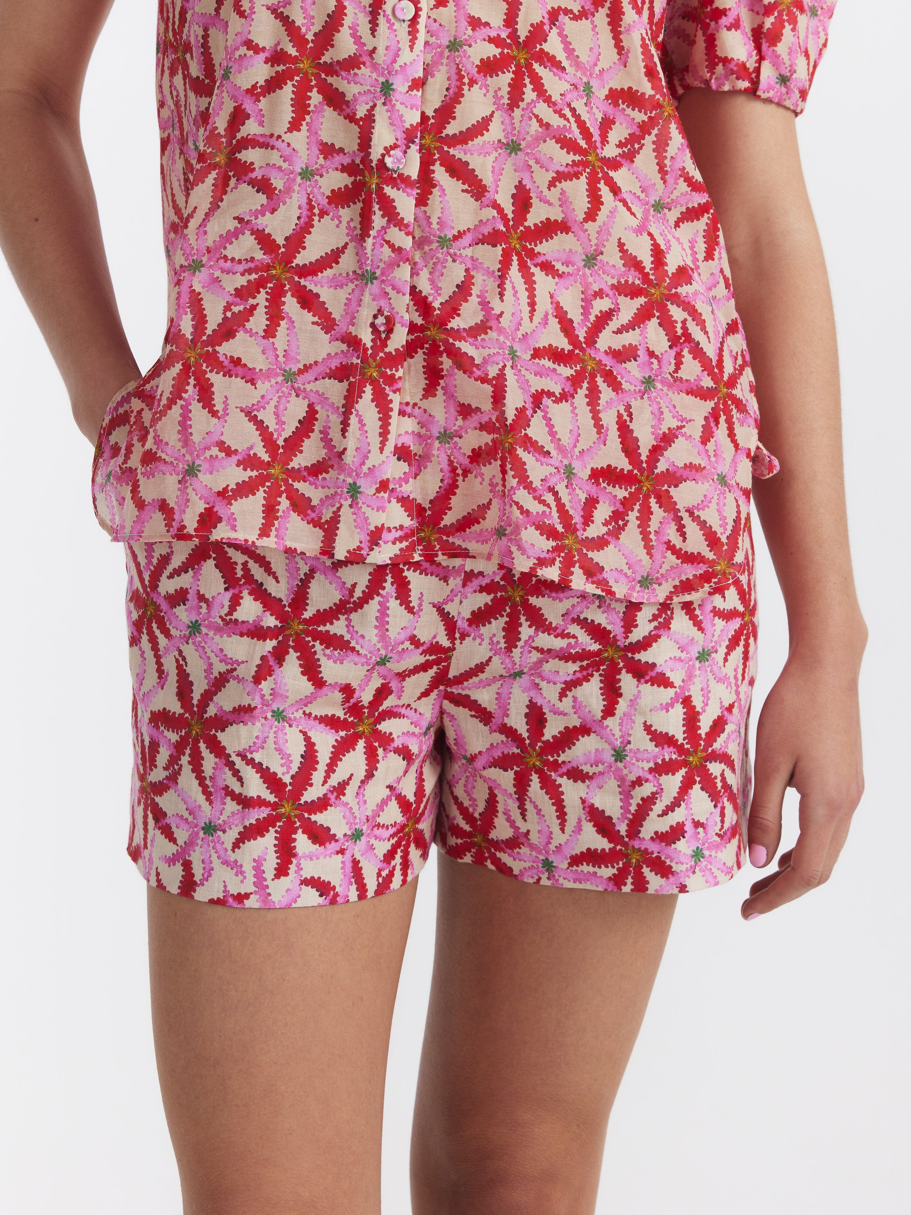 Wide Tailored Shorts in Starfish