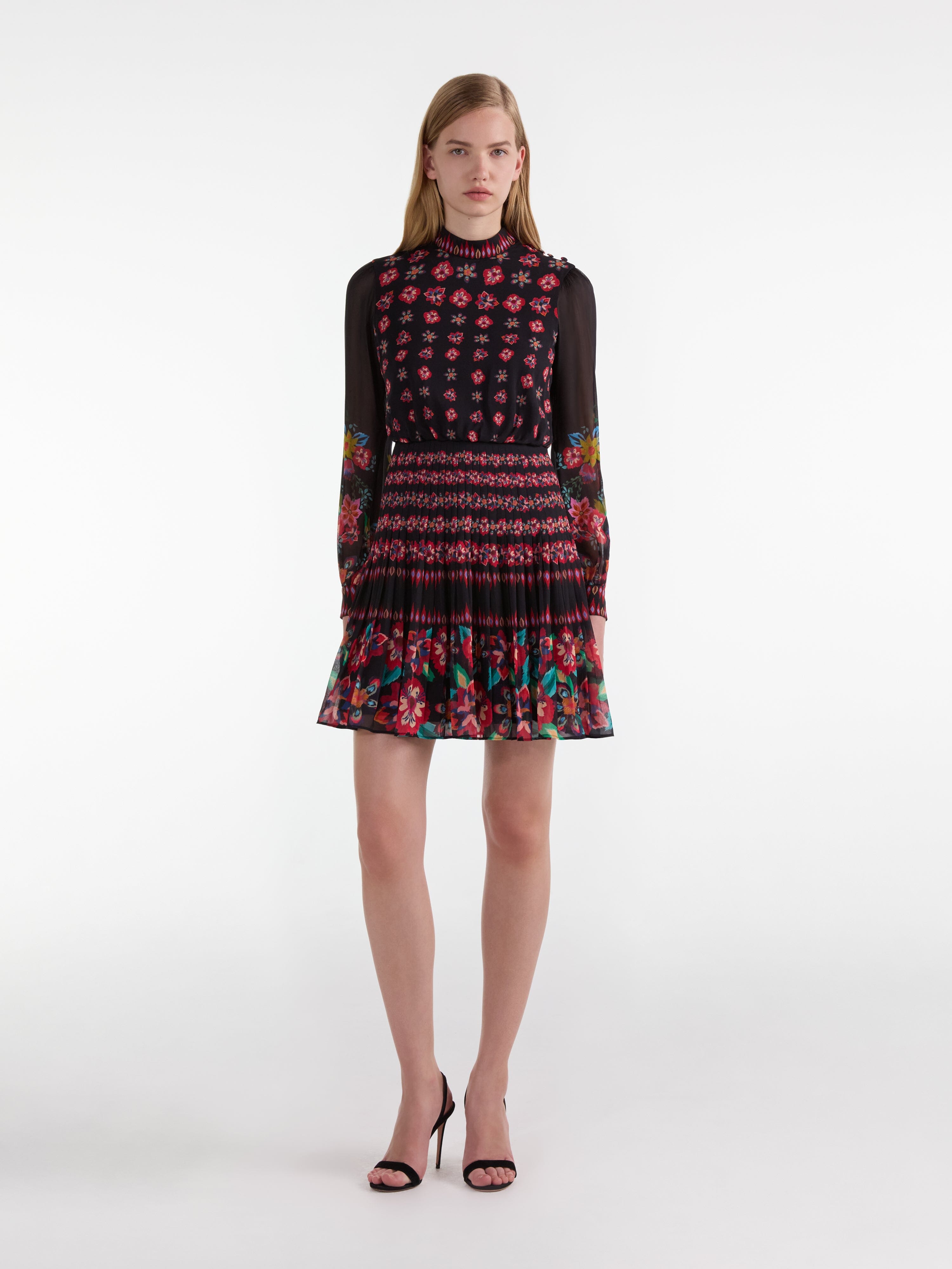 Isa Short Dress in Cordia Posey