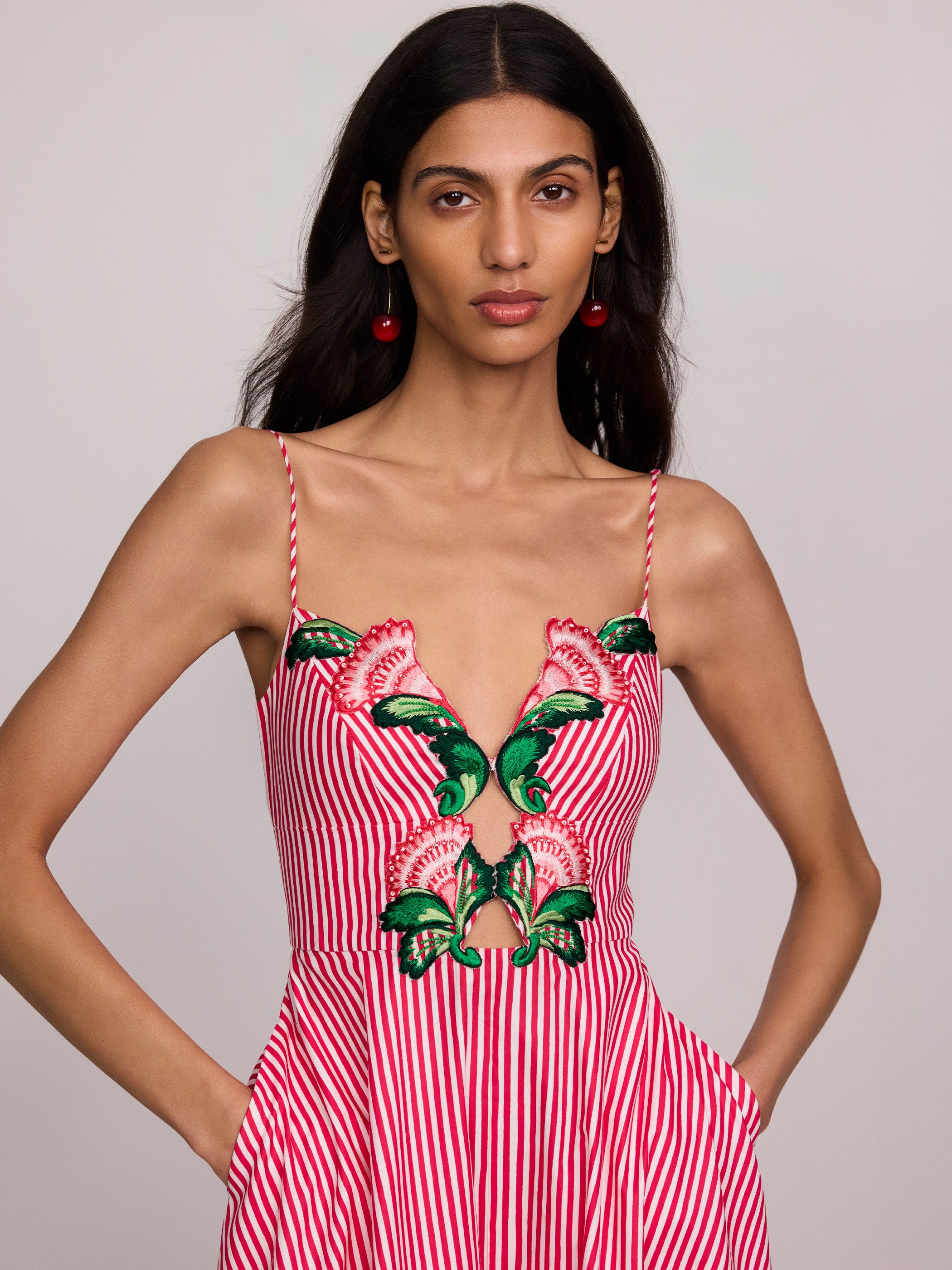 SALONI