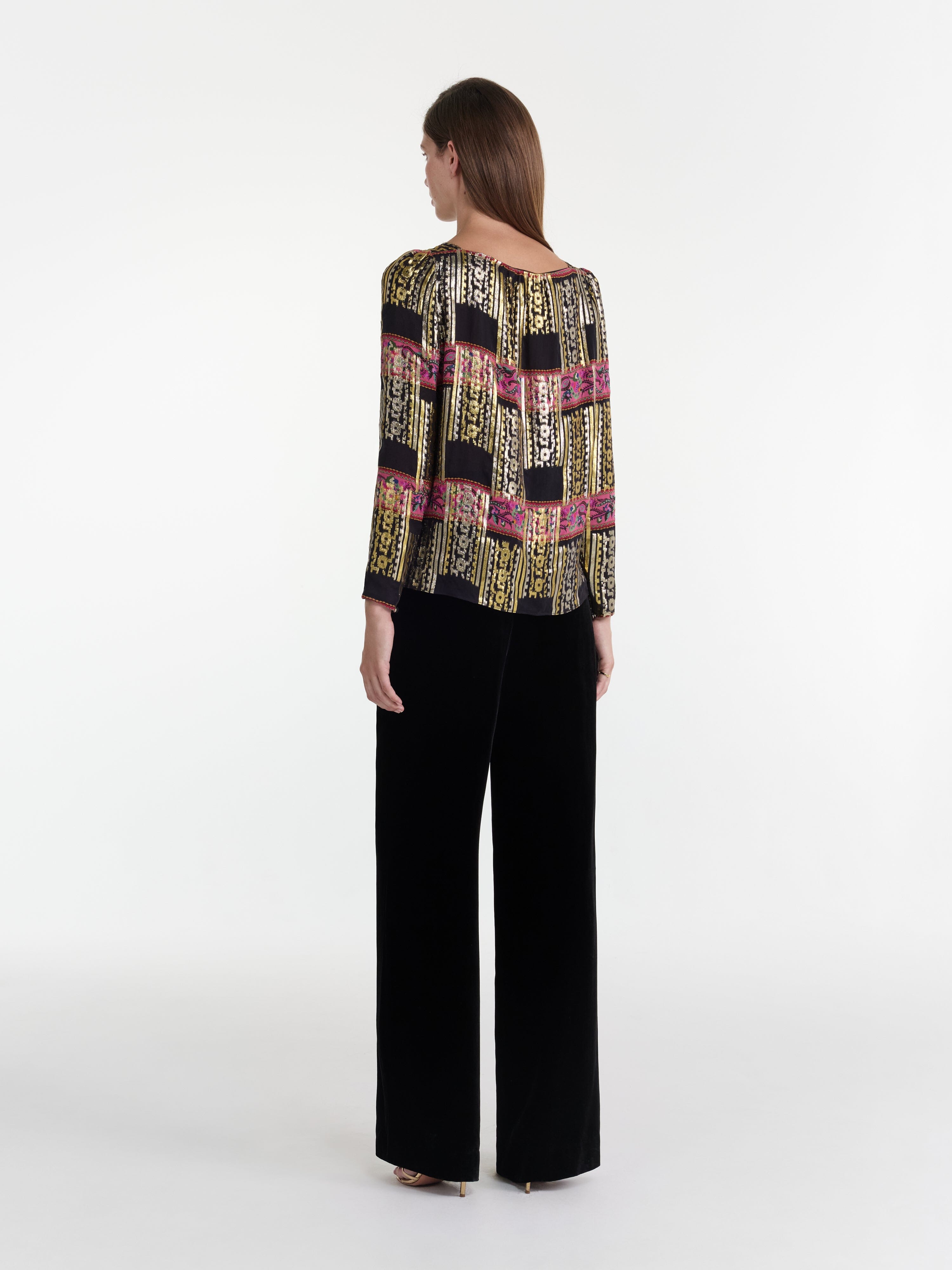 Kerri Top in Budapest Lineae