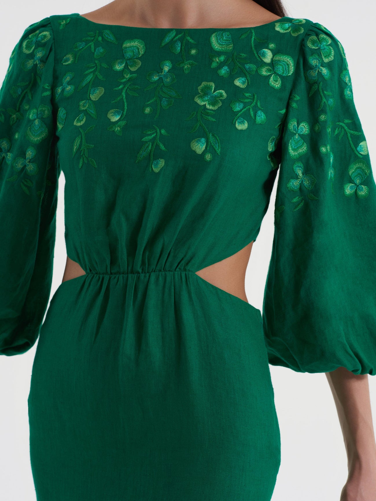 Load image into Gallery viewer, Neelam Dress in Emerald Green Embroidery