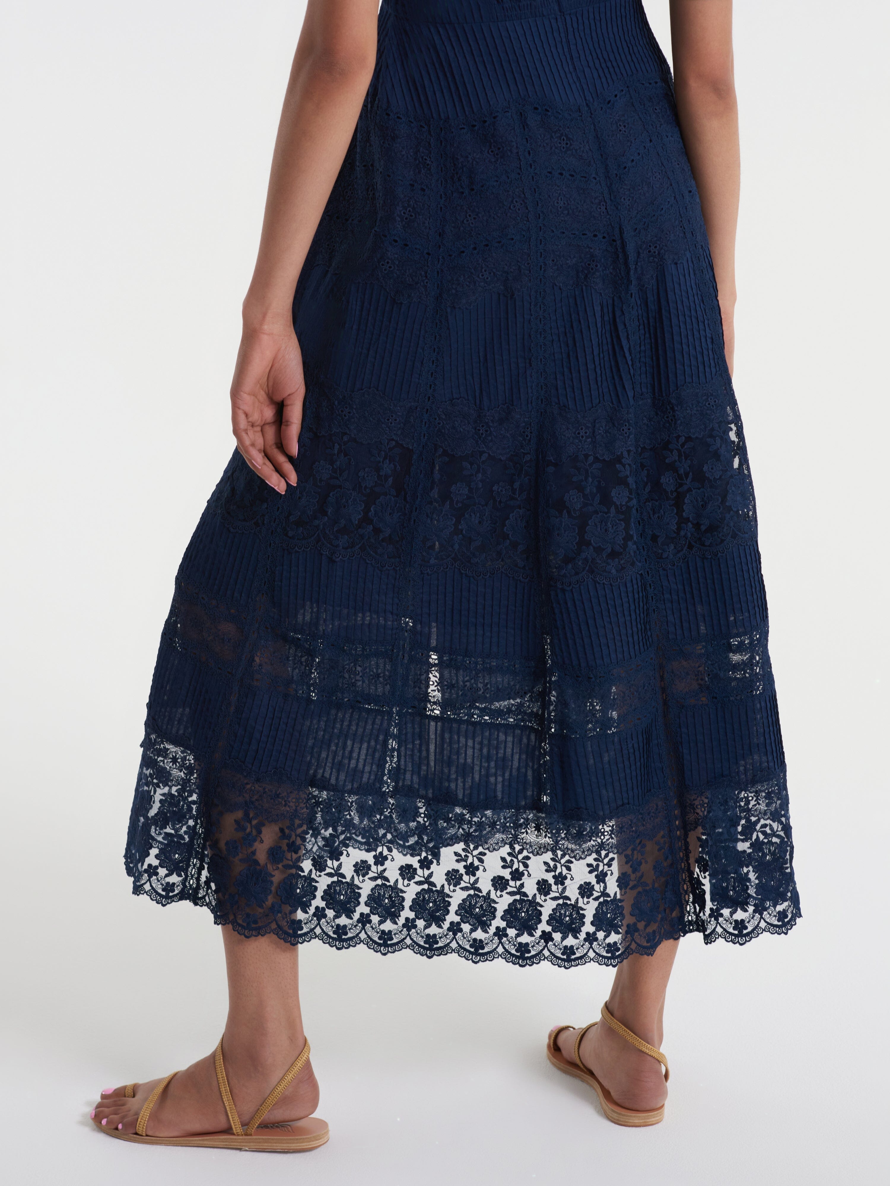 Lea Long Lace Dress in Navy – SALONI