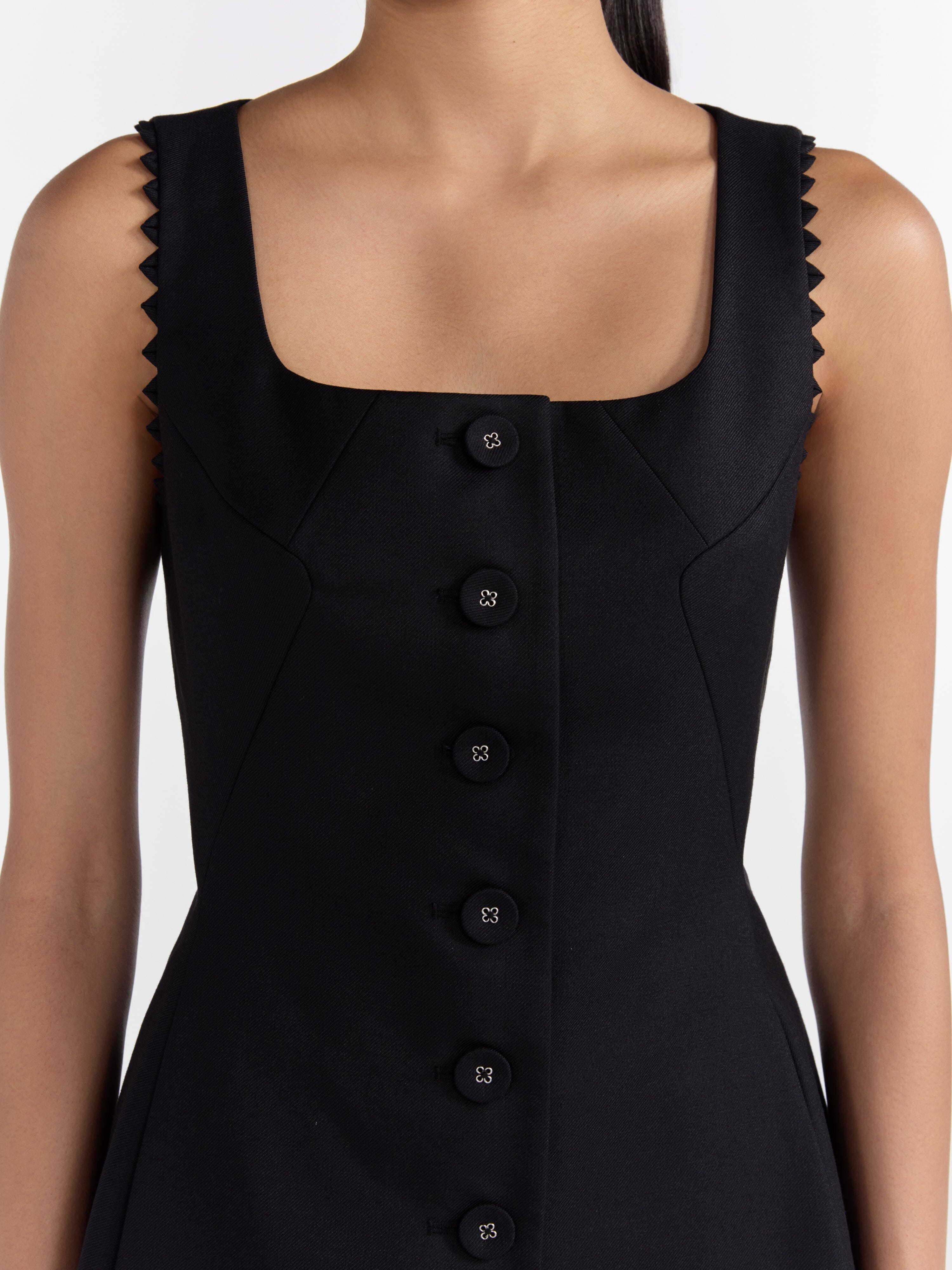 Bibba Sleeveless Jacket in Black – SALONI