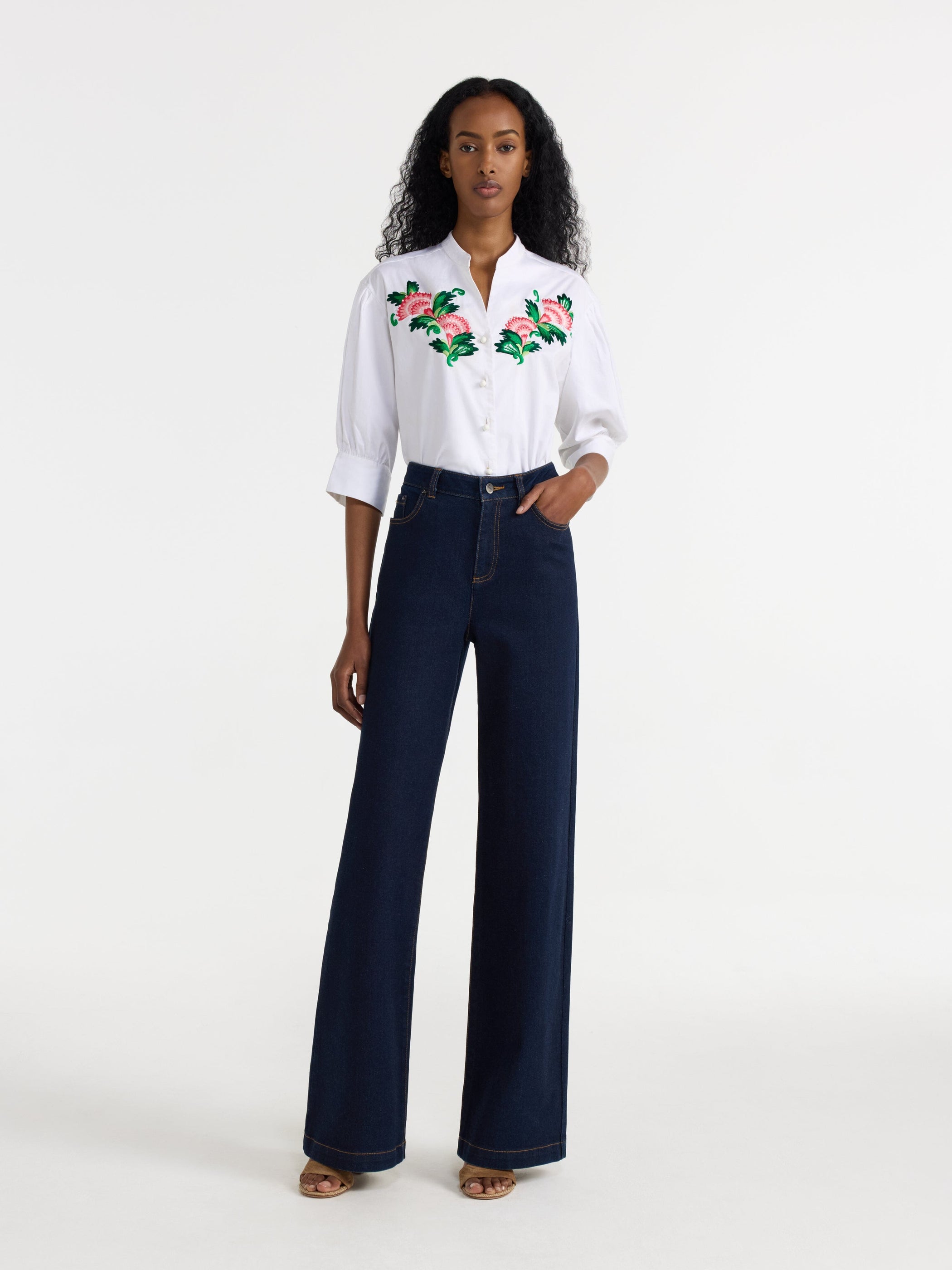 Tavi B Shirt in White Fanflower Embroidery