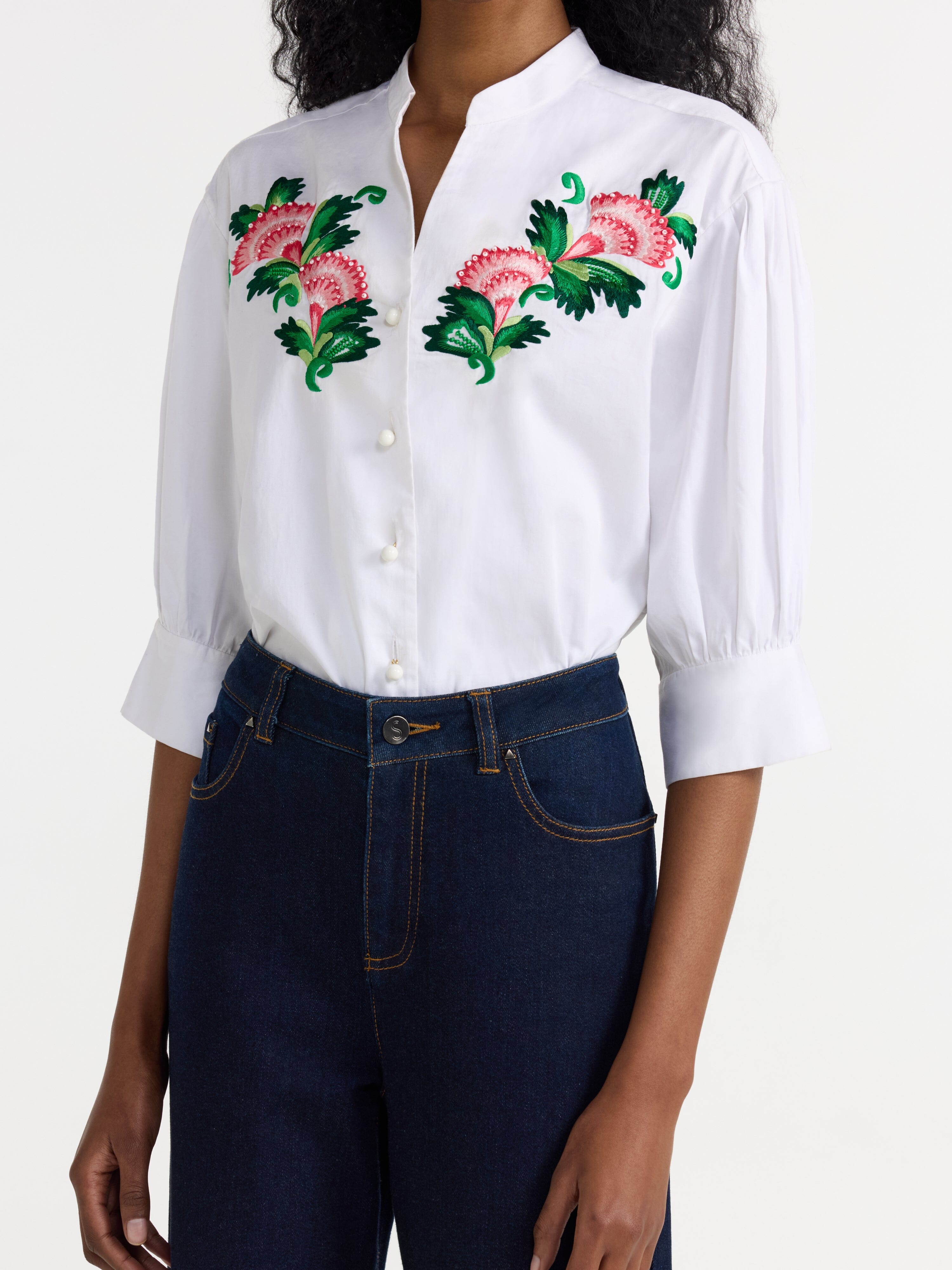 Tavi B Shirt in White Fanflower Embroidery