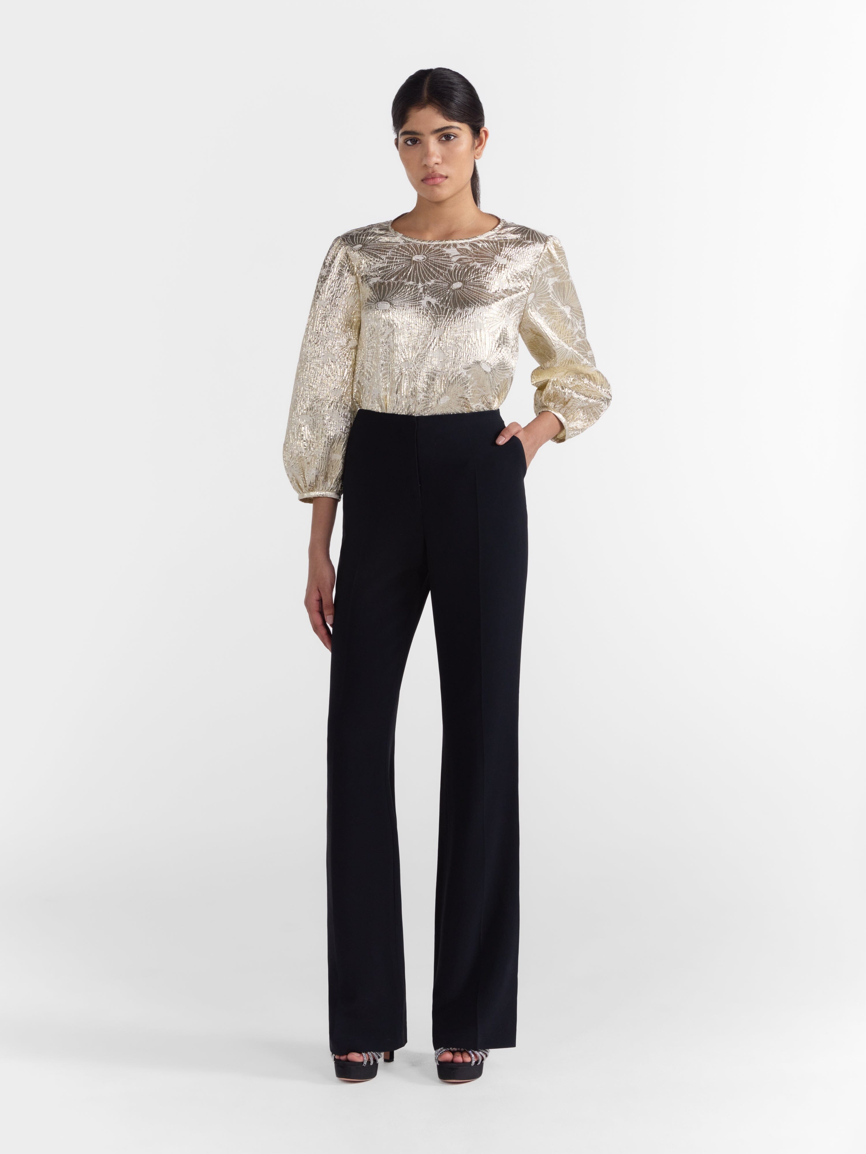 Ozzi Top In Pale Gold