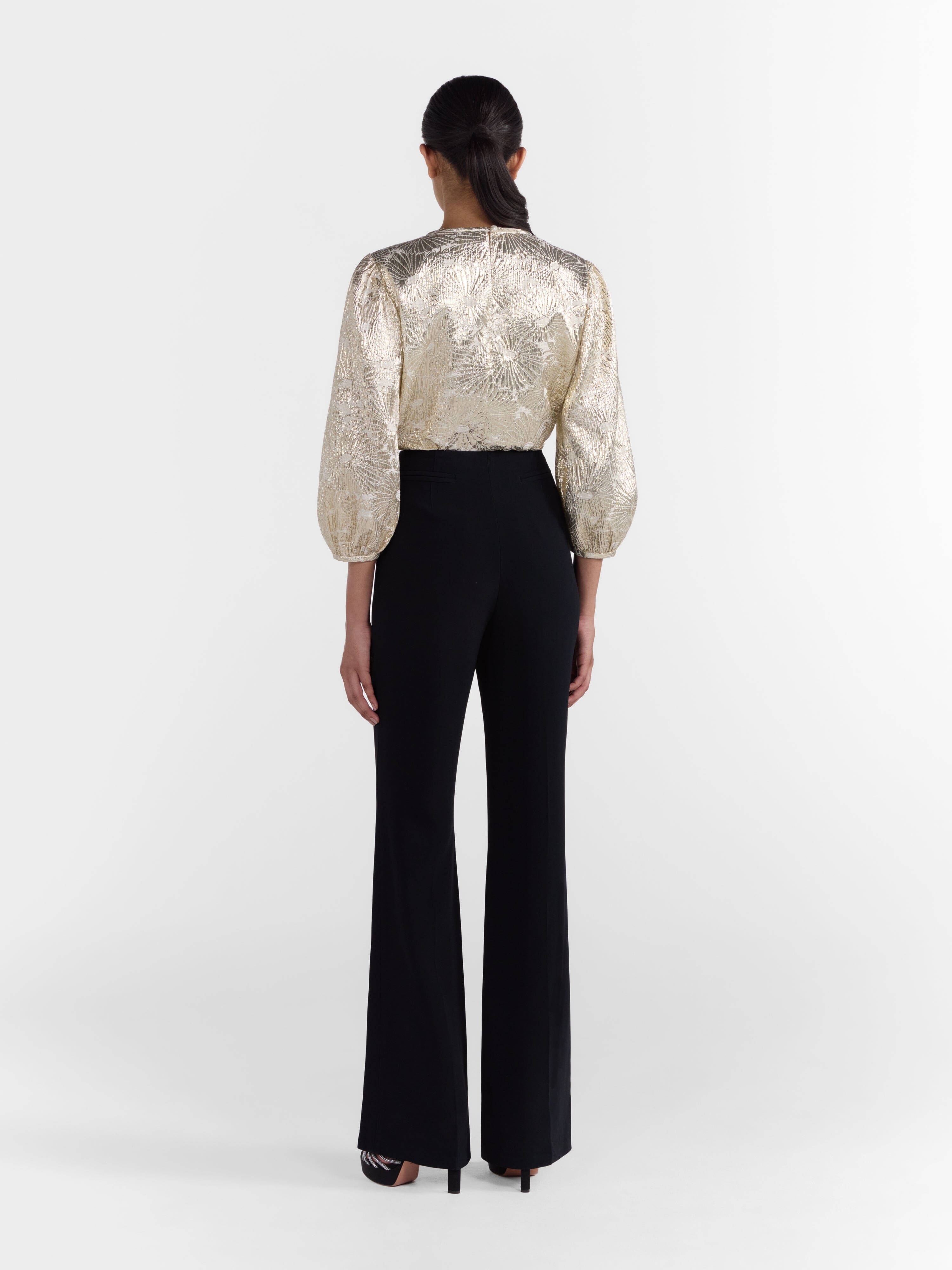 Ozzi Top In Pale Gold