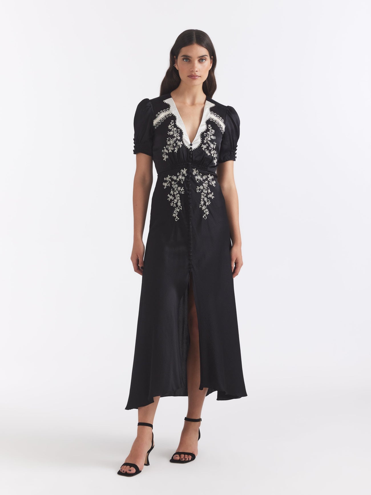 Load image into Gallery viewer, Lea Long Dress in Black Pleated Bouquet