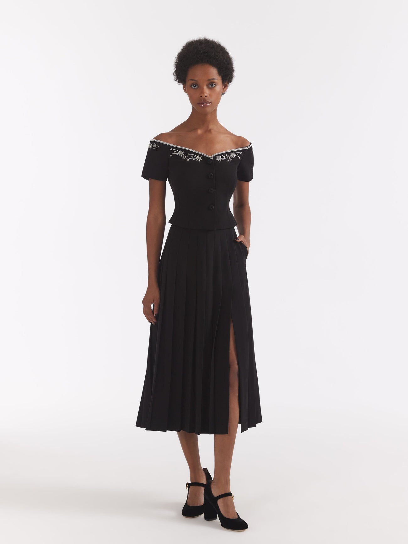 Load image into Gallery viewer, Kilt B Skirt in Black