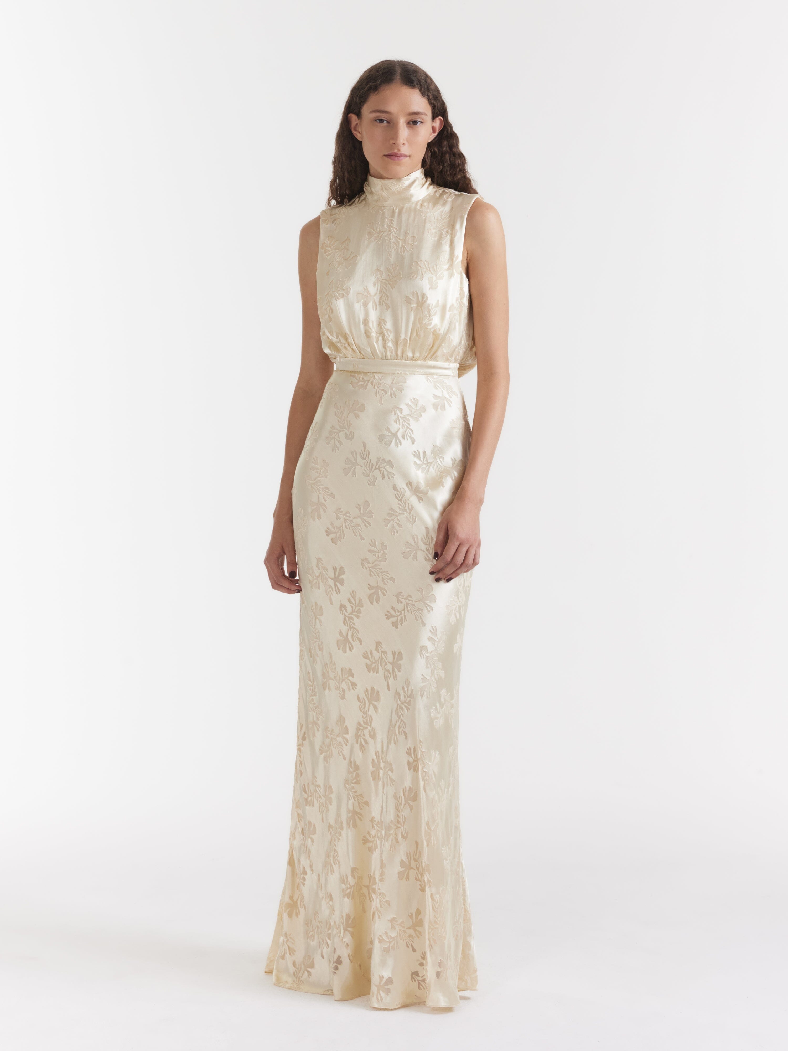 fleur maxi dress LEO LIN - Fleur Floral Hand-Embroidered Backless Maxi Dress
