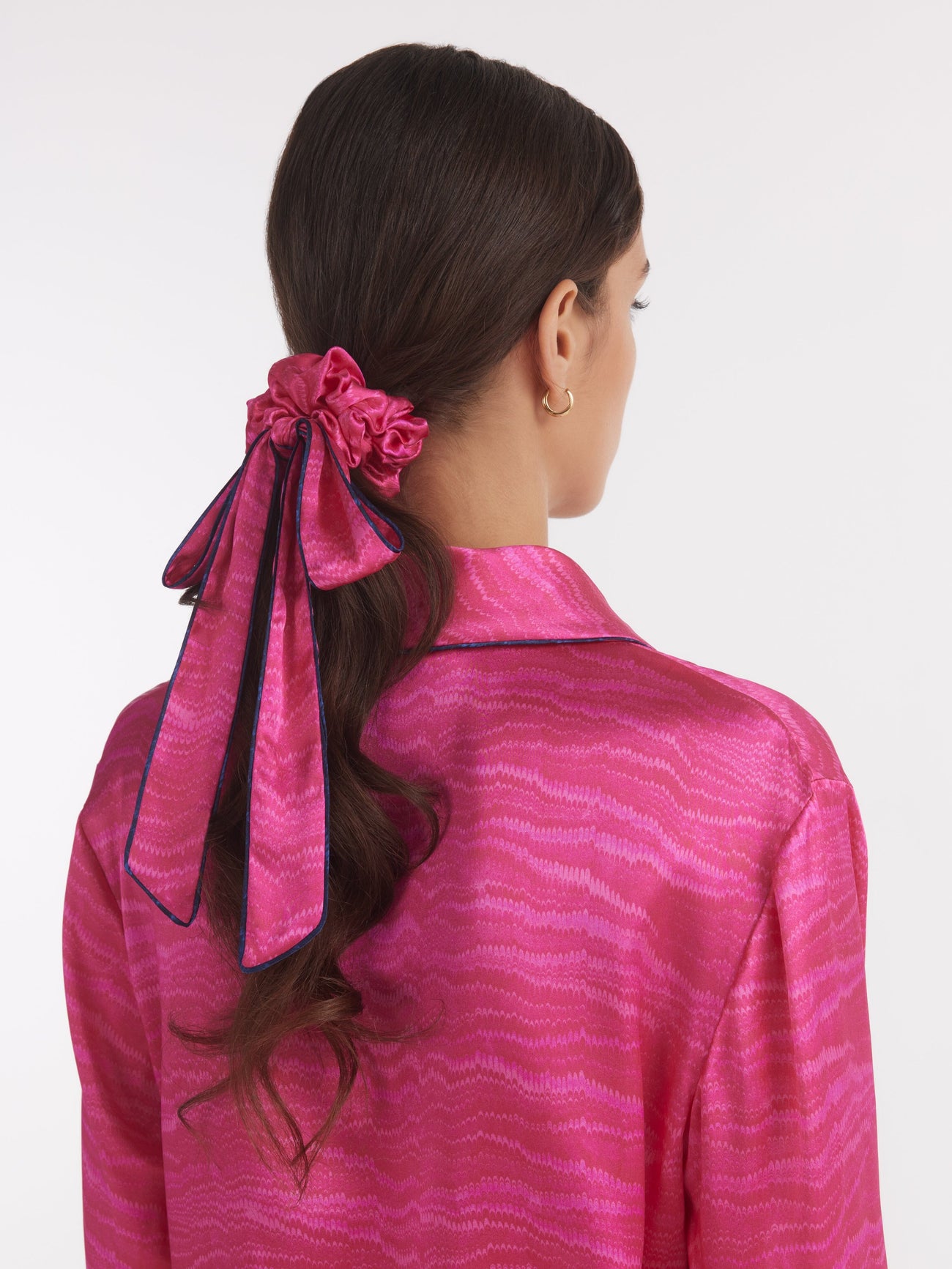 Load image into Gallery viewer, Piped Bow Scrunchie in Hot Pink Marbling