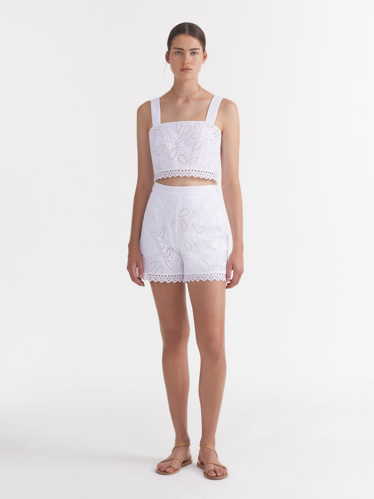 Load image into Gallery viewer, Paige Scallop Shorts in White