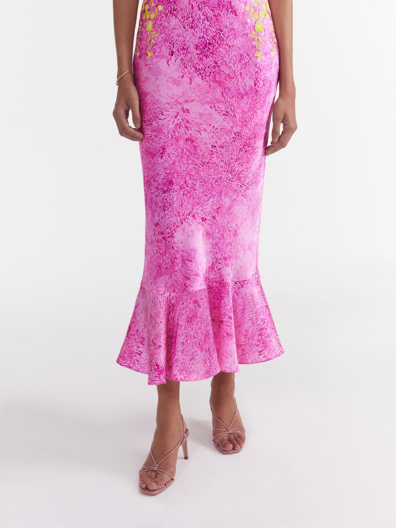 Load image into Gallery viewer, Mimi C Dress in Thistledown Blossom