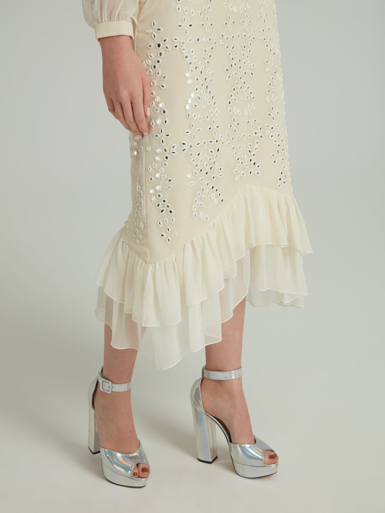 Load image into Gallery viewer, Venyx Isa Silk B Dress in Ivory Mirror Embroidery