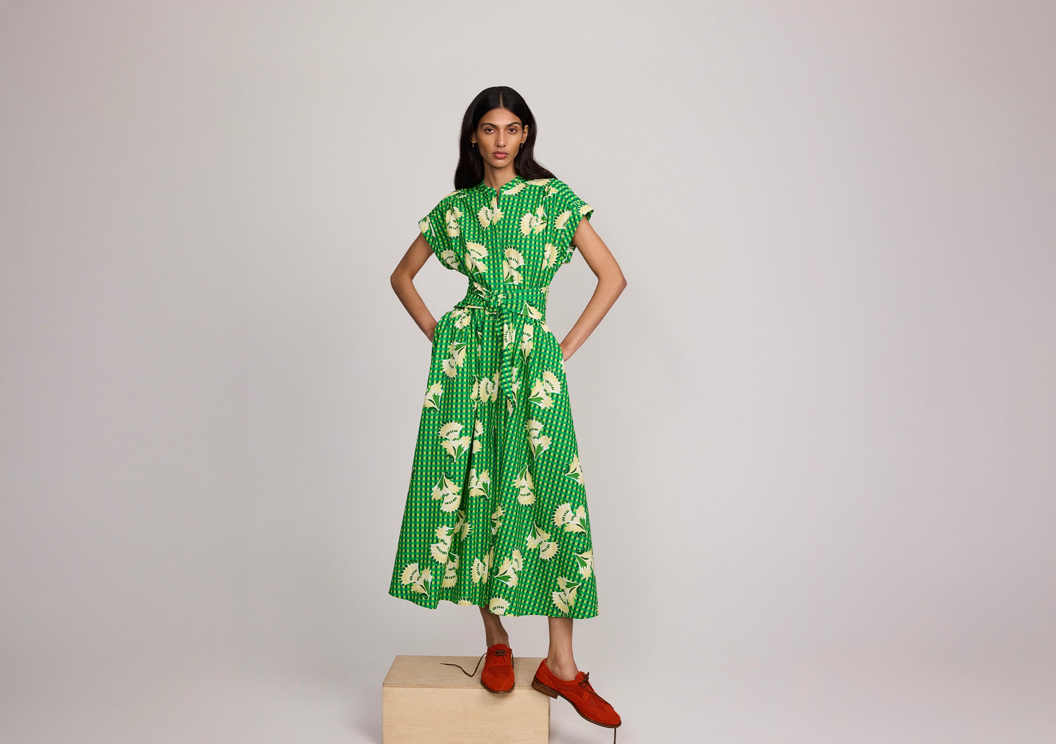 SALONI