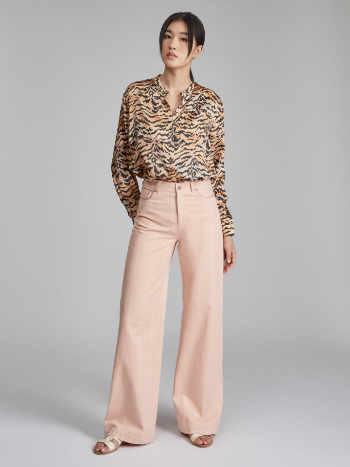 Load image into Gallery viewer, Bobbi Shirt in Venyx Gold Tiger